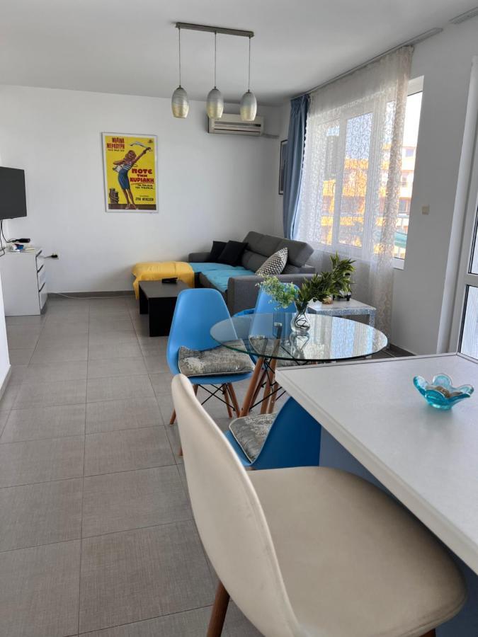 Orange Apartments ポモリエ エクステリア 写真